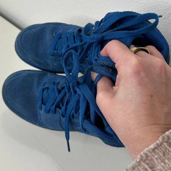 Nike Air Jordan 1 Retro High Top Blue Suede Sneaker 4 Youth - Picture 16 of 16